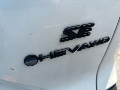 Used 2025 Toyota Corolla Cross AWD Hybrid image 18