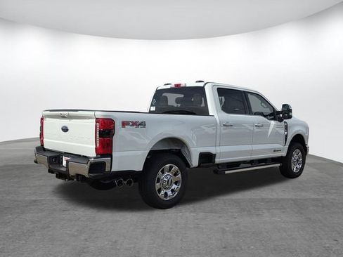 New 2026 Ford F250 Lariat w/ Chrome Package AWD/4WD image 2