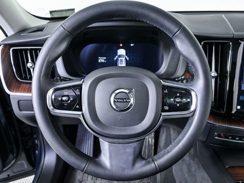 Certified 2024 Volvo XC60 B5 Ultimate w/ Protection Package Premier image 11