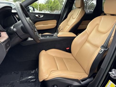 Used 2023 Volvo XC60 B5 Ultimate AWD/4WD image 11