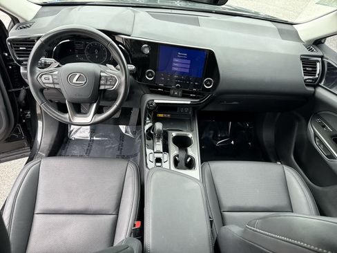 Used 2025 Lexus NX 250 FWD w/ Accessory Package (Z1) image 22