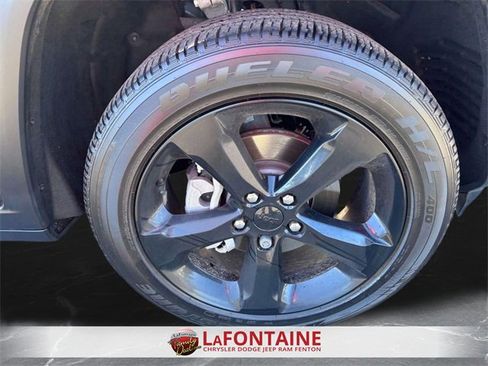 Used 2025 Jeep Grand Cherokee Altitude image 31