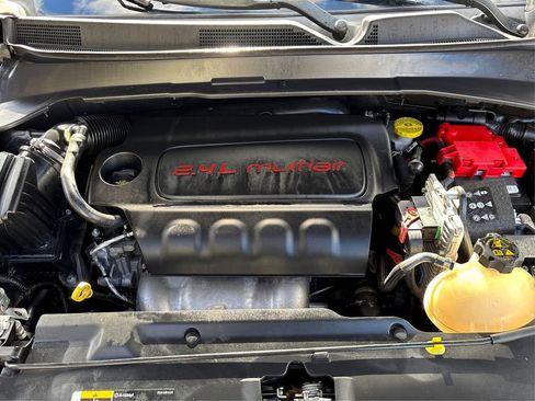 Used 2019 Jeep Compass Latitude image 13