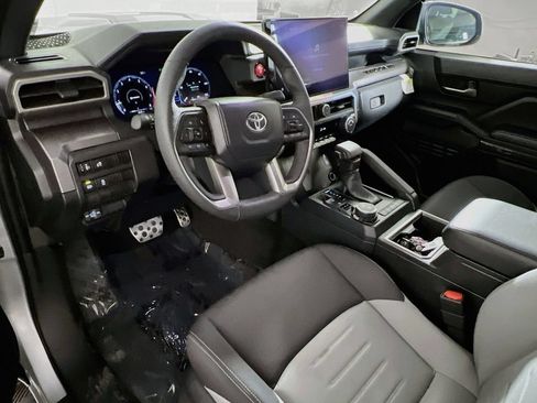 Certified 2026 Toyota Tacoma TRD Sport AWD/4WD image 9