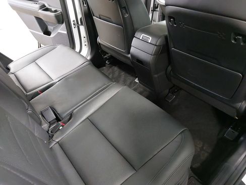 Certified 2025 Hyundai Santa Fe Limited image 11