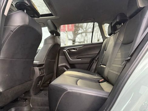 Used 2023 Toyota RAV4 XLE Premium image 16