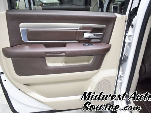 Used 2018 RAM 1500 SLT image 24