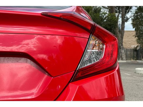 Used 2018 Honda Civic EX image 49