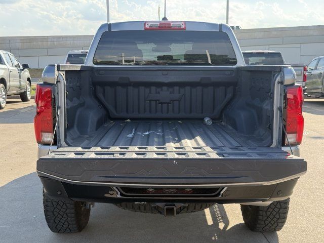 Certified 2025 Chevrolet Colorado ZR2 w/ Technology Package AWD/4WD image 34