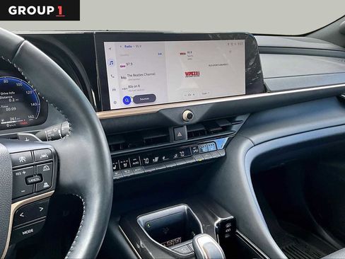 Certified 2025 Toyota Crown Signia w/ Advanced Technology Package AWD/4WD image 7