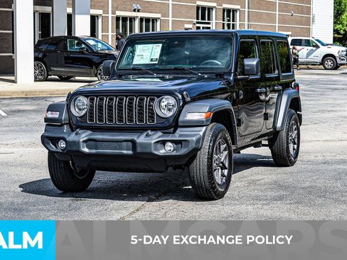 Used 2025 Jeep Wrangler Unlimited Sport AWD/4WD image 4