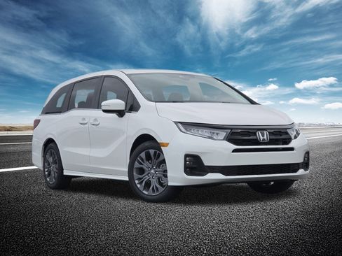 New 2026 Honda Odyssey Touring image 2
