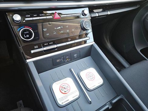 New 2026 Hyundai Santa Fe SE image 15