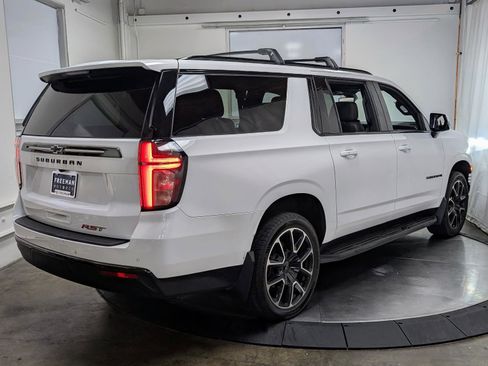 Used 2022 Chevrolet Suburban RST w/ Luxury Package AWD/4WD image 9
