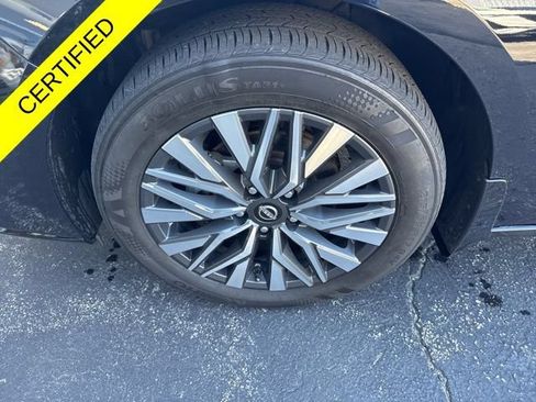Used 2024 Nissan Altima 2.5 SV AWD/4WD image 30