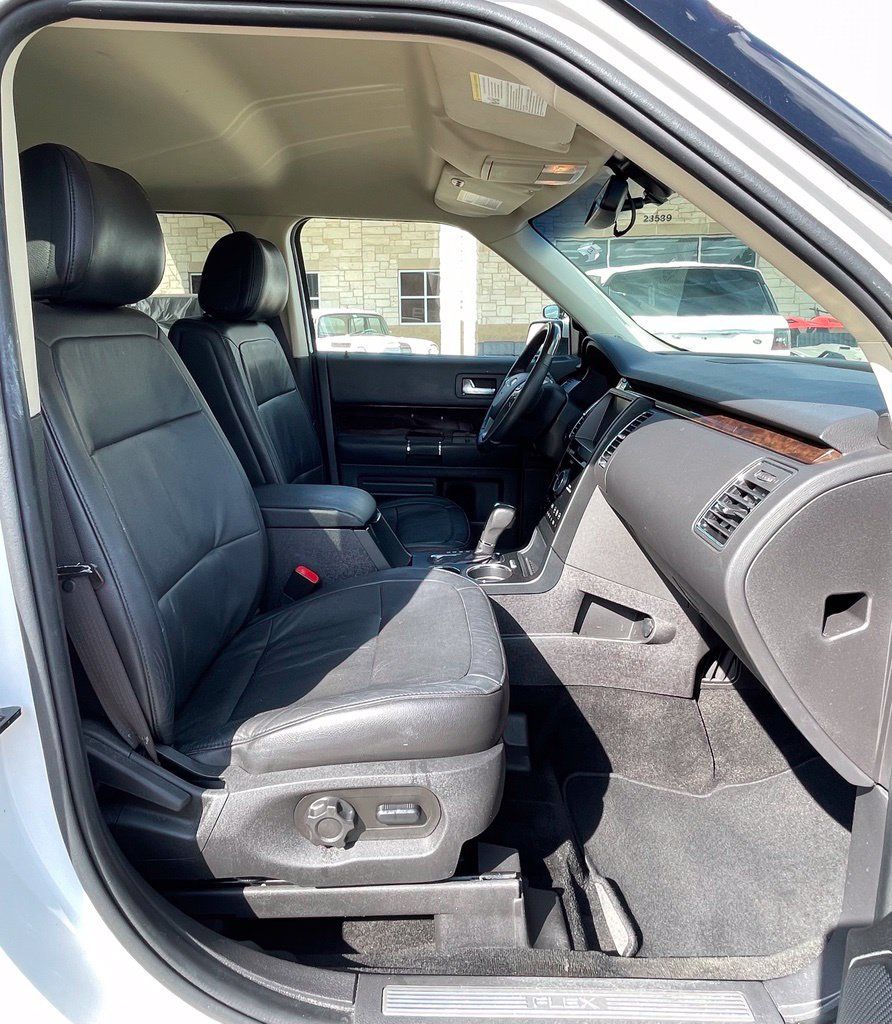 Used 2014 Ford Flex Limited w/ Class III Trailer Tow Package AWD/4WD image 17