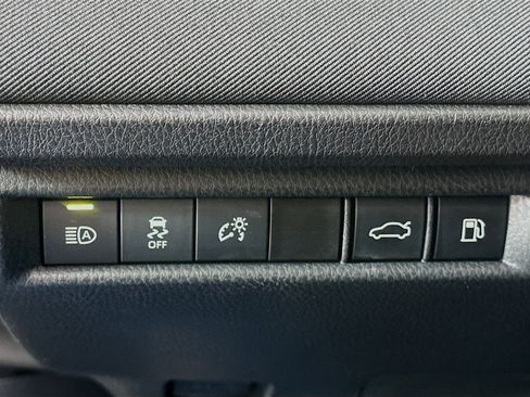 Used 2025 Toyota Camry LE image 17