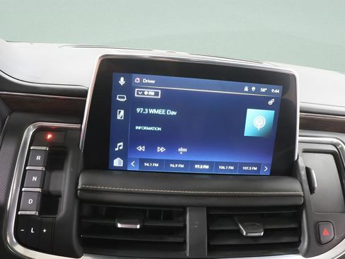Used 2023 Chevrolet Suburban Premier AWD/4WD image 10