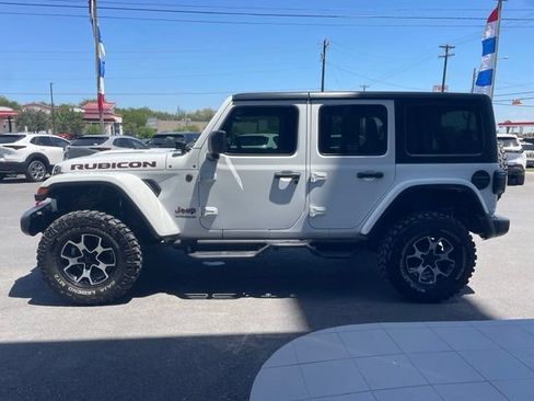 Used 2021 Jeep Wrangler Unlimited Rubicon w/ LED Lighting Group AWD/4WD image 4
