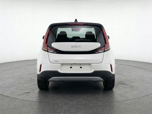 Used 2025 Kia Soul LX w/ LX Technology Package FWD image 7