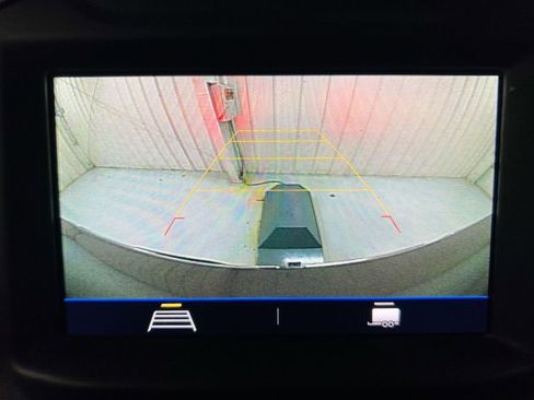 Used 2021 Chevrolet Silverado 1500 Custom image 15