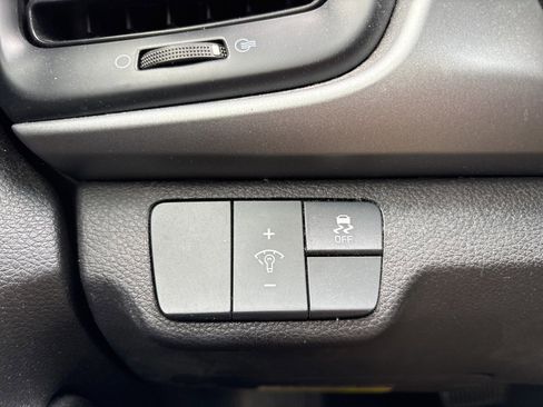 Used 2022 Kia Rio S image 32