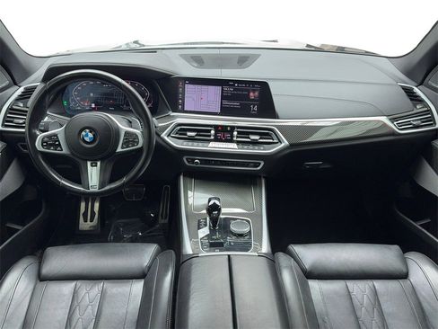 Used 2022 BMW X5 M50i image 16