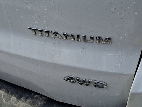 Certified 2018 Ford EcoSport Titanium image 11