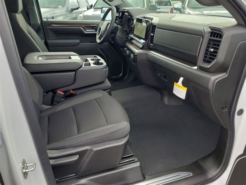New 2026 Chevrolet Silverado 1500 LT image 18