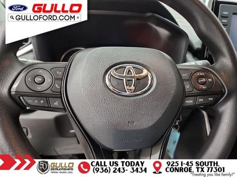 Used 2021 Toyota RAV4 LE image 22