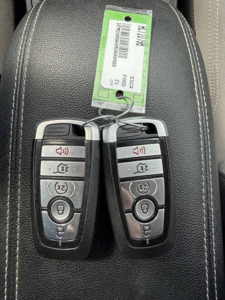 Used 2021 Ford Escape SE w/ Convenience Package FWD image 10