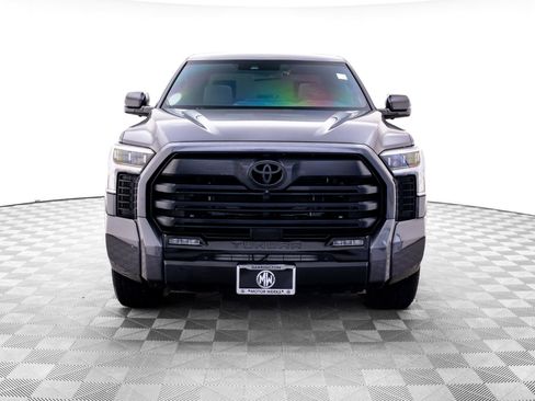 Used 2025 Toyota Tundra Limited AWD/4WD image 10