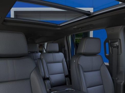 New 2026 Chevrolet Suburban RST AWD/4WD image 24