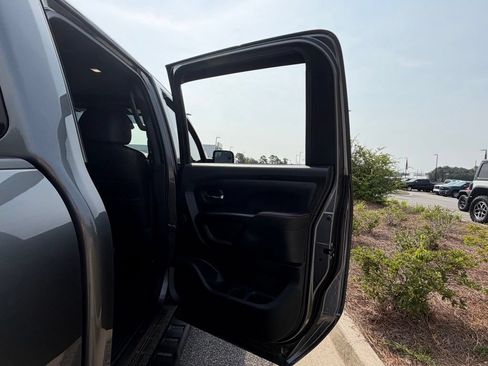 Used 2023 Nissan Titan PRO-4X w/ Pro-4x Convenience Package AWD/4WD image 58