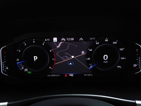 Used 2023 Volkswagen Atlas Cross Sport SEL R-Line image 24