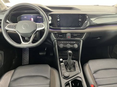 Used 2022 Volkswagen Taos SEL image 13