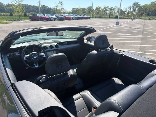 Used 2018 Ford Mustang Premium RWD image 15