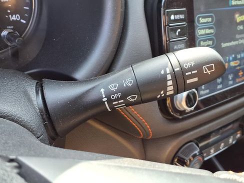 Used 2024 Nissan Kicks SR w/ Interior Electronics Package FWD image 12