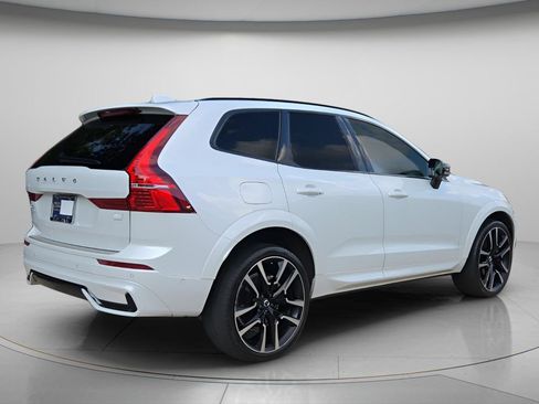 Used 2024 Volvo XC60 T8 Ultimate w/ Protection Package Premier AWD/4WD image 7