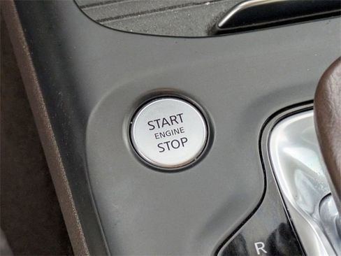 Used 2019 INFINITI QX50 Essential w/ Sensory Package image 17