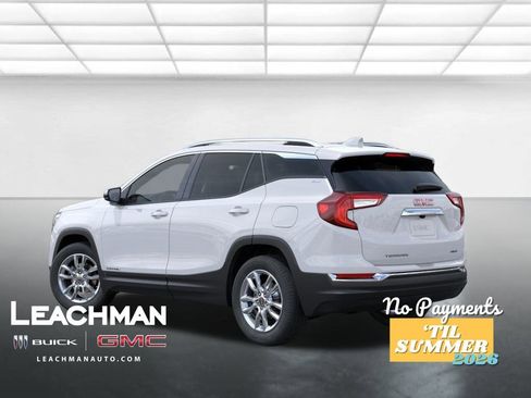 New 2024 GMC Terrain SLT image 3