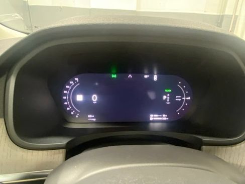 Used 2025 Volvo S90 T8 Plus AWD/4WD image 16