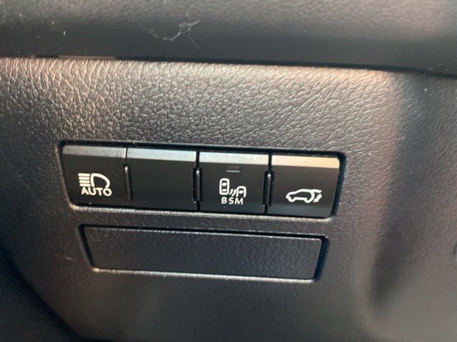 Used 2018 Lexus NX 300 FWD w/ Comfort Package image 23