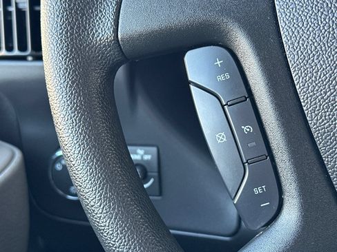 Used 2025 Chevrolet Express 2500 w/ Driver Convenience Package RWD image 27