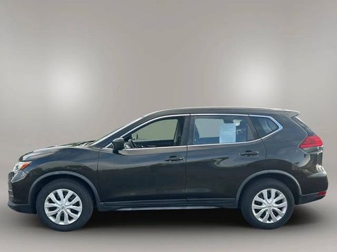 Used 2017 Nissan Rogue S FWD image 4