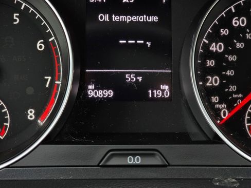 Used 2018 Volkswagen Golf SE image 27