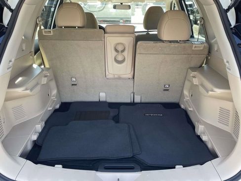 Used 2017 Nissan Rogue S image 9