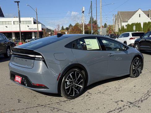 New 2026 Toyota Prius Plug-In Hybrid image 9