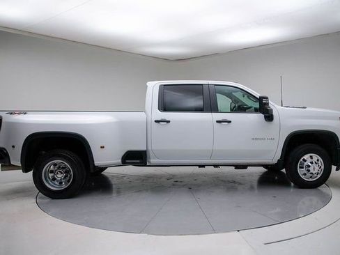 New 2026 Chevrolet Silverado 3500 W/T image 9