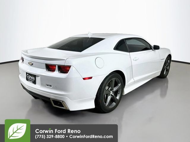 Used 2013 Chevrolet Camaro SS RWD image 9